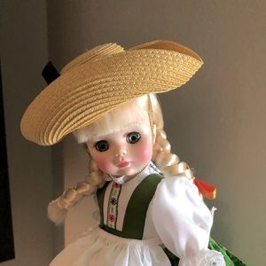 Madame Alexander Heidi doll 1580